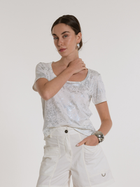 REMERA IPANEMA FOIL BATIK