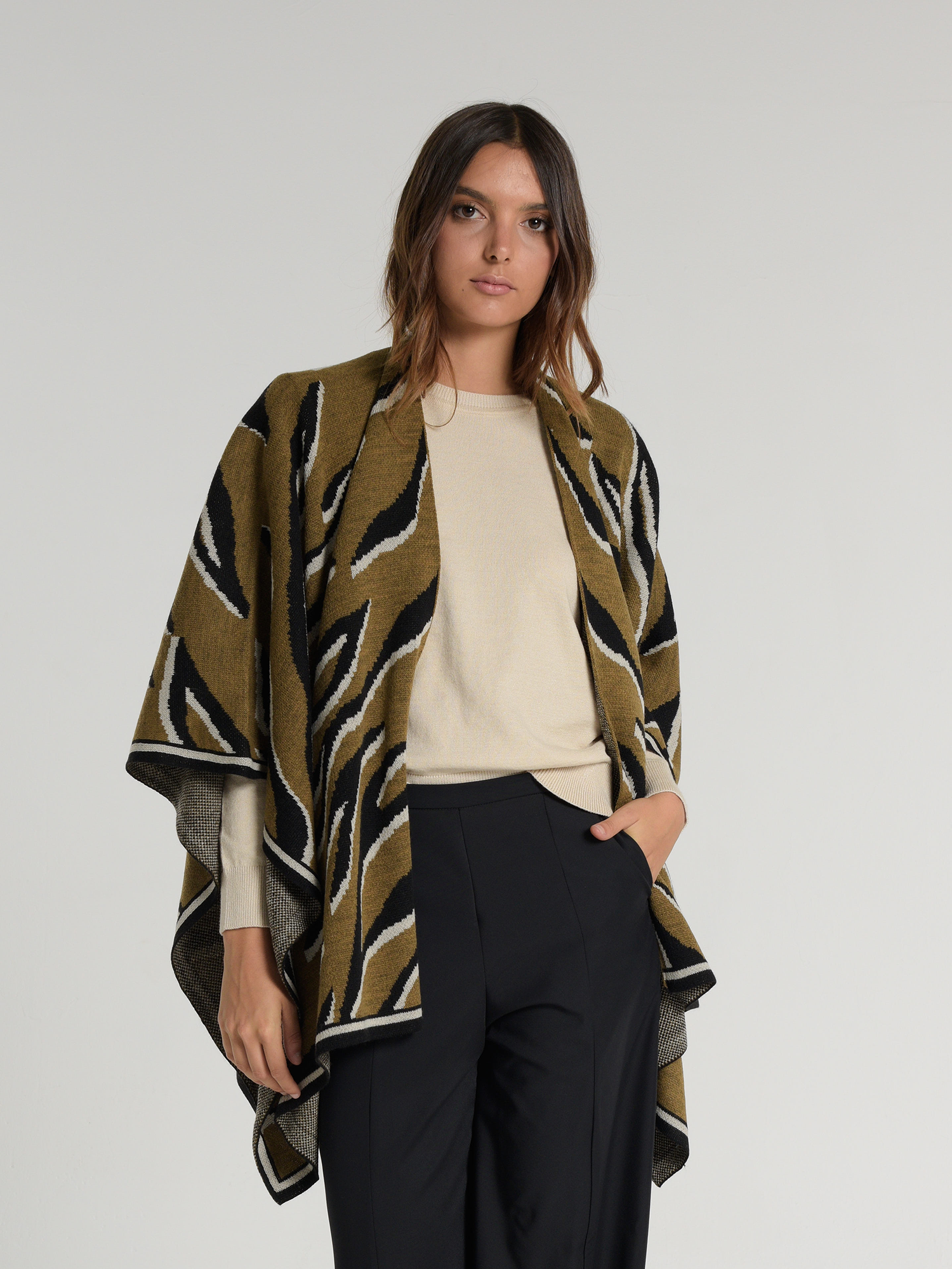 PONCHO HUNTER